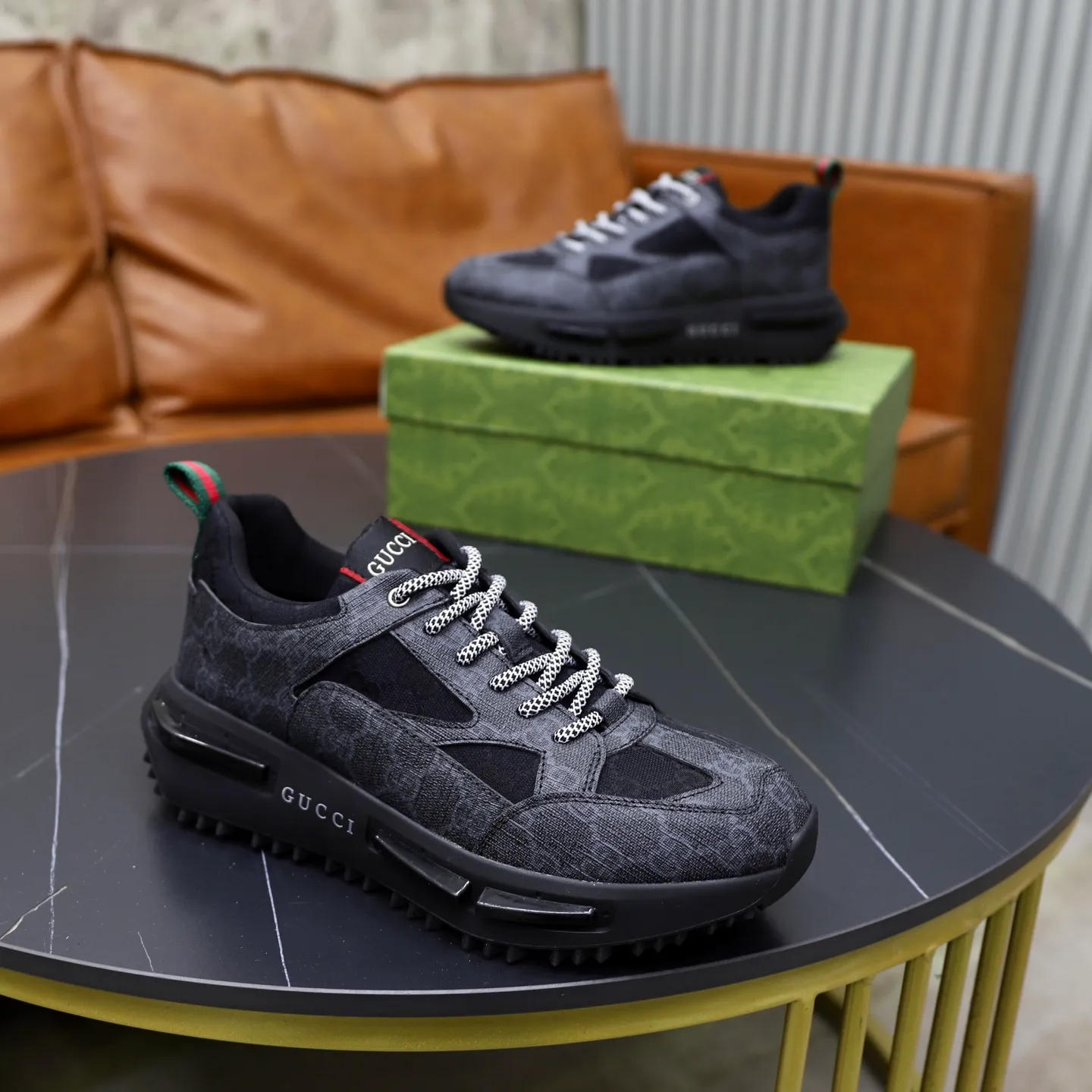 Men's shoes: 462💰🙅‍♂️🙅‍♂️🙅‍♂️ Brand: GUCCI Standard code: 38-44 (45 customized) Grade: Same as the official website Material: Original leather splicing Comfortable and breathable lining Original wear-resistant outsole Style category: Men's fashionable casual shoes Running sneakers Noble luxury brand elements Top luxury Color: actual picture color